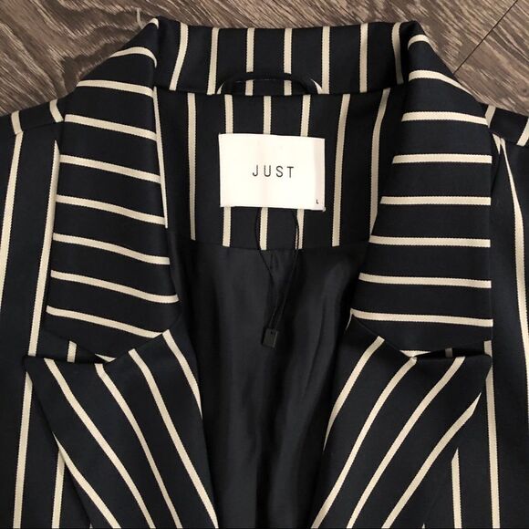 Just female Laurent blazer nwot - Picture 3 of 6